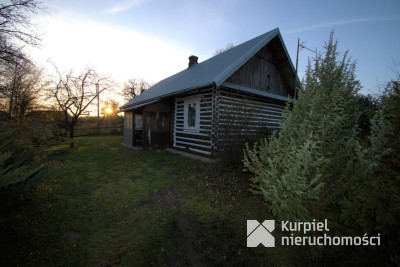 Drewniany dom na 15 ar działce w Budach Łańcuckich